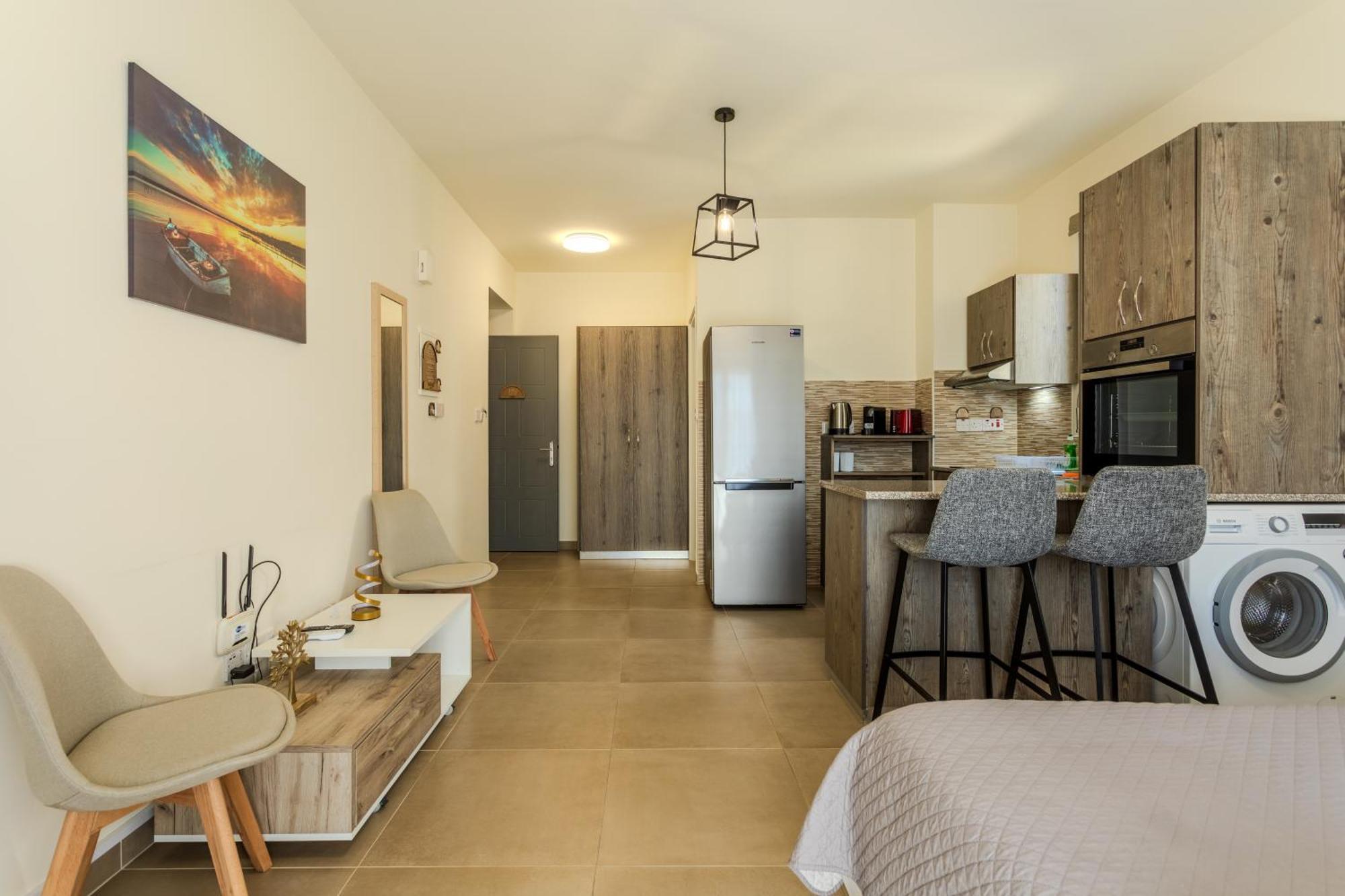 Danaos Seaside 102 With Pool In Tourist Area