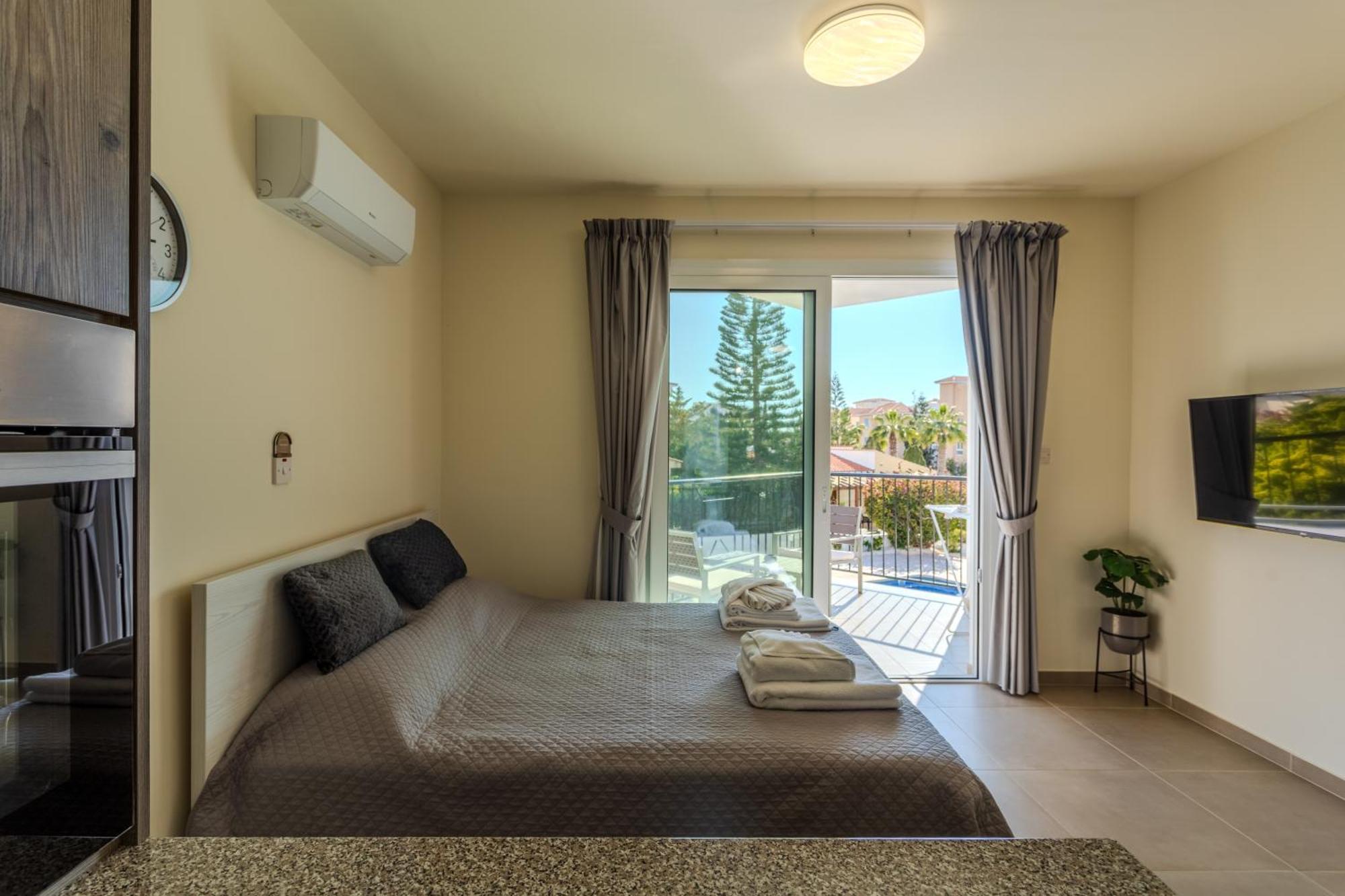 Apartment Danaos Seaside 102 With Pool In Tourist Area Paphos